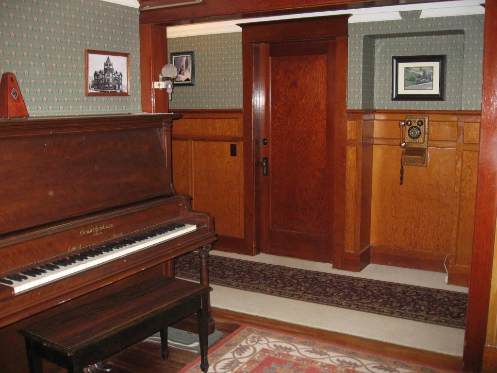 Oliver House Bed & Breakfast Экстерьер фото